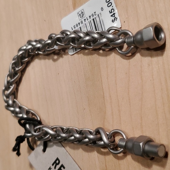 🏈NEW KENNETH COLE BRACELET - Picture 7 of 7